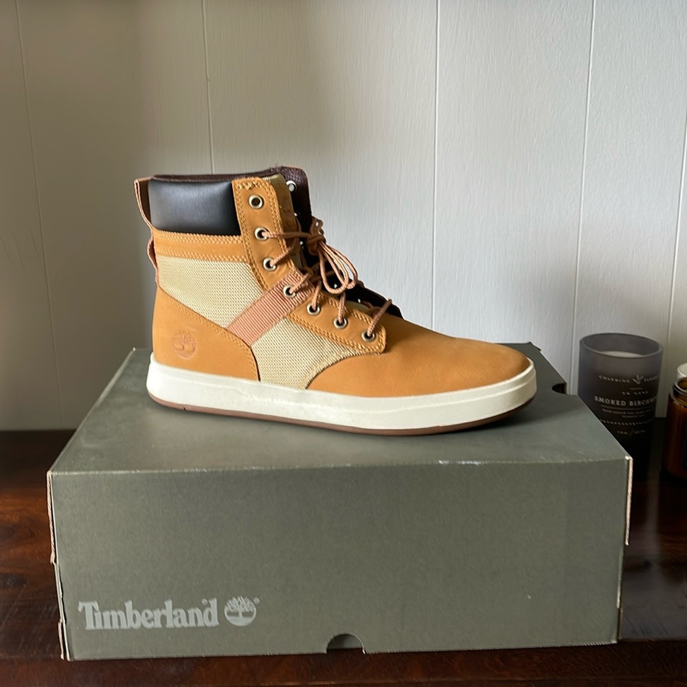 Leather timberland boots.